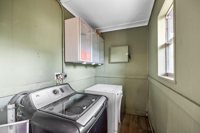7902 Richmond Avenue, Houston, TX 77063