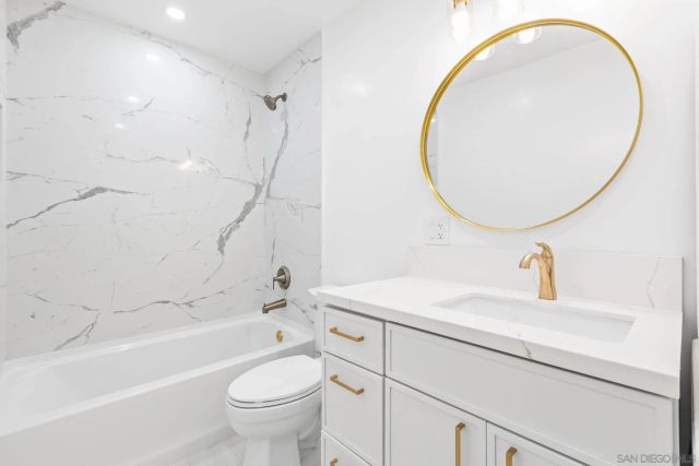 3050 Rue Dorleans 308, San Diego, CA 92110