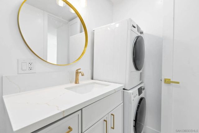 3050 Rue Dorleans 308, San Diego, CA 92110