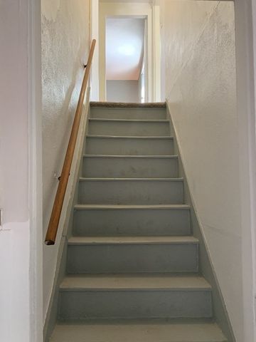 7-A Versailles St, Marlborough, MA 01752