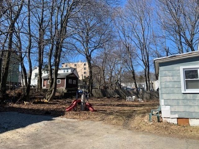 7-A Versailles St, Marlborough, MA 01752