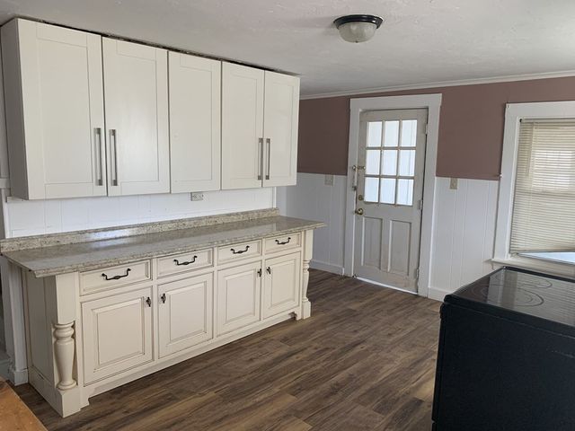 7-A Versailles St, Marlborough, MA 01752