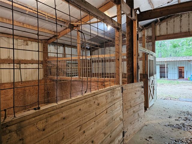 15784 Tree Monkey Rd, Conroe, TX 77303