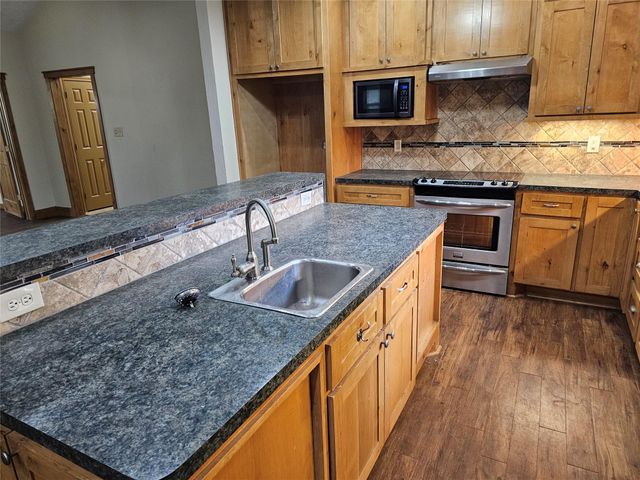 15784 Tree Monkey Rd, Conroe, TX 77303