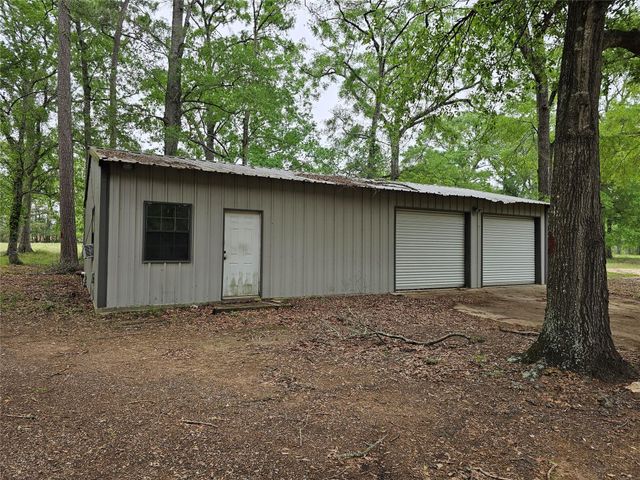 15784 Tree Monkey Rd, Conroe, TX 77303
