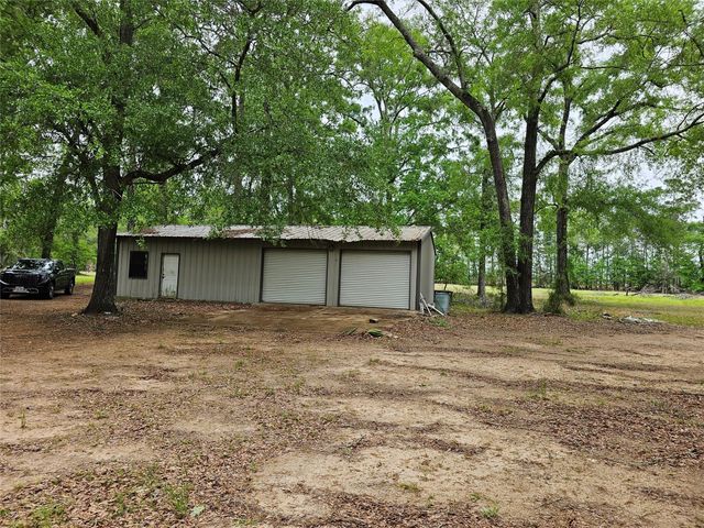 15784 Tree Monkey Rd, Conroe, TX 77303