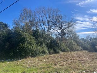 863 Highway 159, Bellville, TX 77418