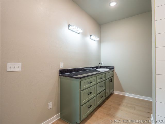 2002 Whippoorwill, Mcalester, OK 74501