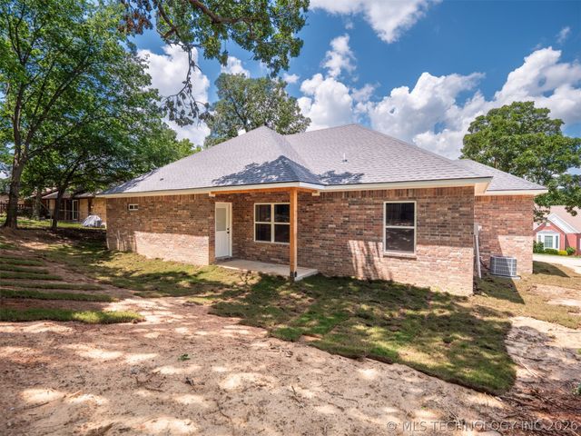2002 Whippoorwill, Mcalester, OK 74501