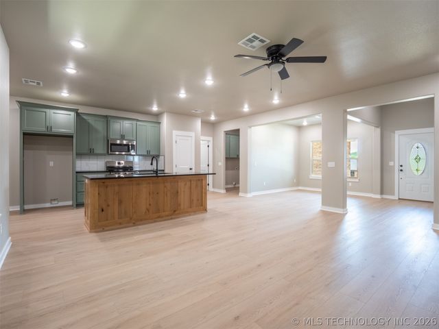 2002 Whippoorwill, Mcalester, OK 74501