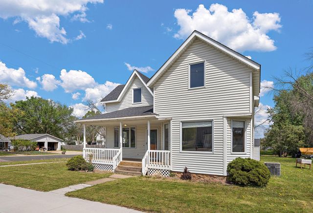 300 E State Street, Belle Plaine, MN 56011