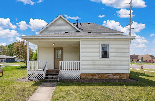 300 E State Street, Belle Plaine, MN 56011