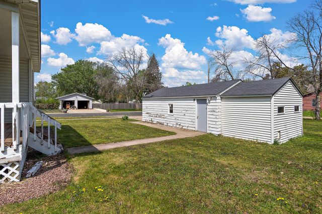 300 E State Street, Belle Plaine, MN 56011