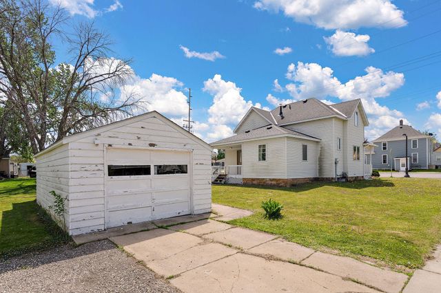 300 E State Street, Belle Plaine, MN 56011