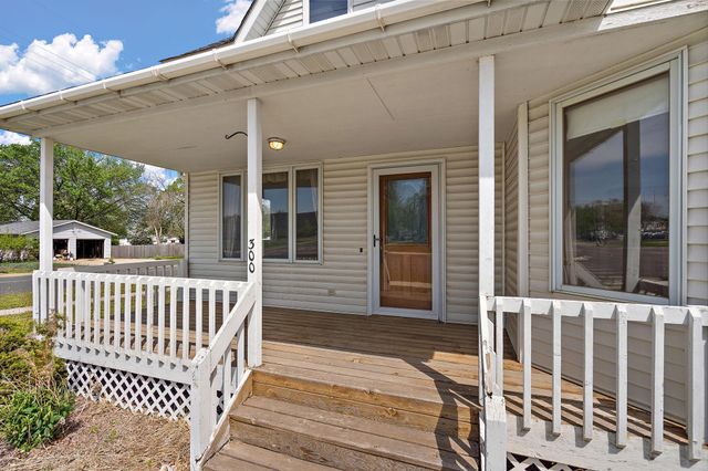 300 E State Street, Belle Plaine, MN 56011