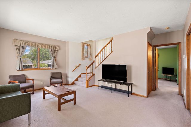 300 E State Street, Belle Plaine, MN 56011