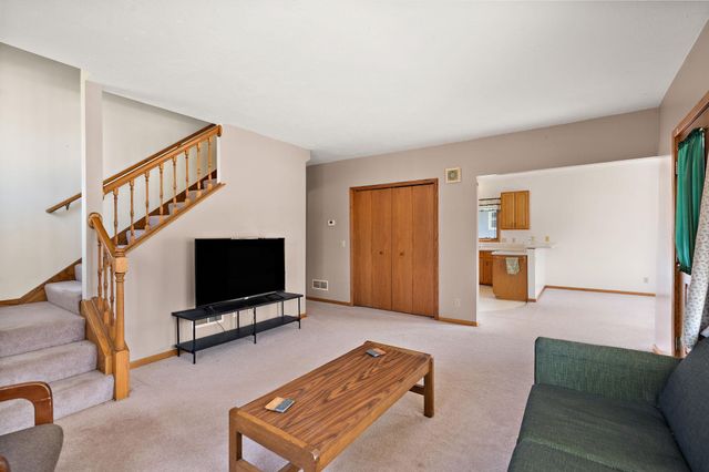 300 E State Street, Belle Plaine, MN 56011