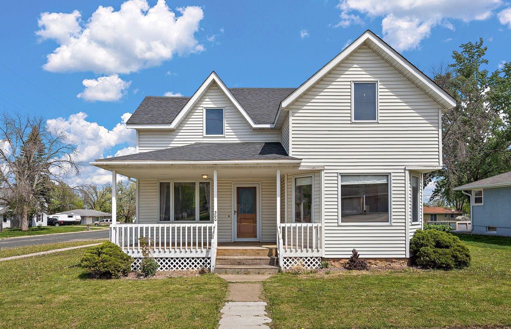 300 E State Street, Belle Plaine, MN 56011