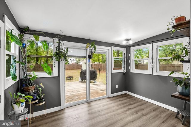 72 E 9TH AVE, Pine Hill, NJ 08021