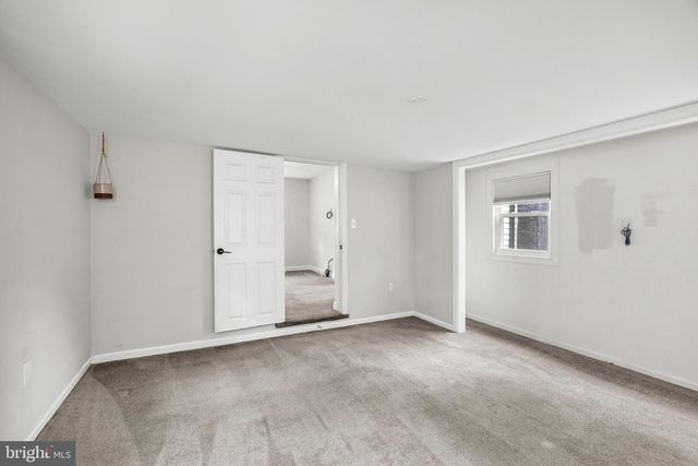 72 E 9TH AVE, Pine Hill, NJ 08021