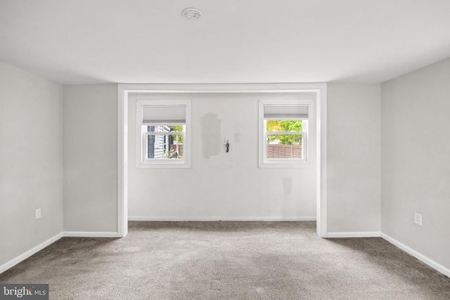 72 E 9TH AVE, Pine Hill, NJ 08021