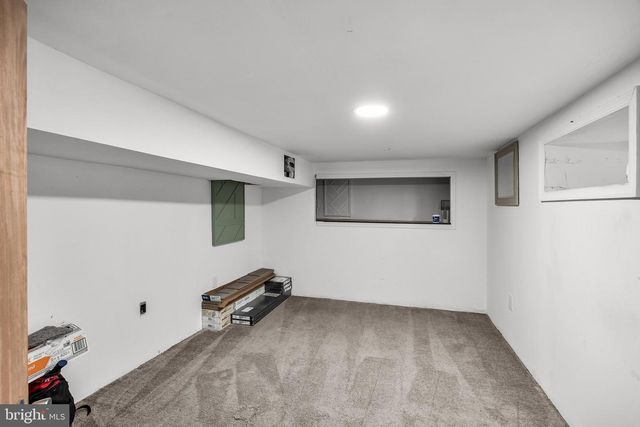 72 E 9TH AVE, Pine Hill, NJ 08021