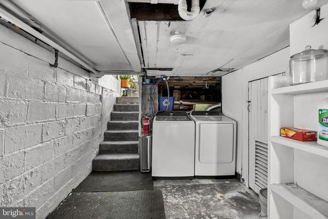 72 E 9TH AVE, Pine Hill, NJ 08021