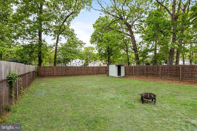 72 E 9TH AVE, Pine Hill, NJ 08021
