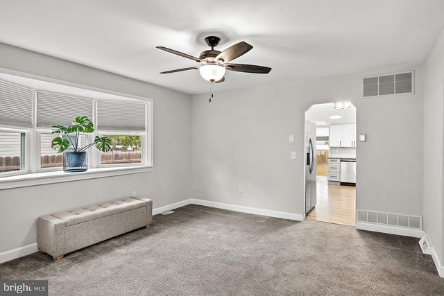 72 E 9TH AVE, Pine Hill, NJ 08021