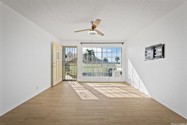94-1457 Waipio Uka Street O206, Waipahu, HI 96797