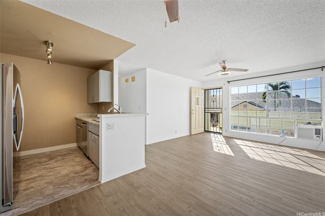 94-1457 Waipio Uka Street O206, Waipahu, HI 96797