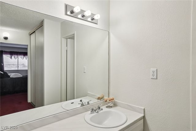 750 South Royal Crest Circle 345, Las Vegas, NV 89169