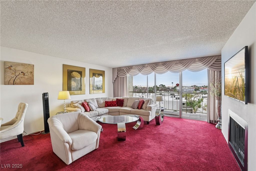 Image 6 of property listing at 750 South Royal Crest Circle 345, Las Vegas, NV 89169