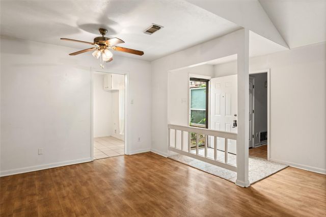 614 Normal Park Drive, Huntsville, TX 77320
