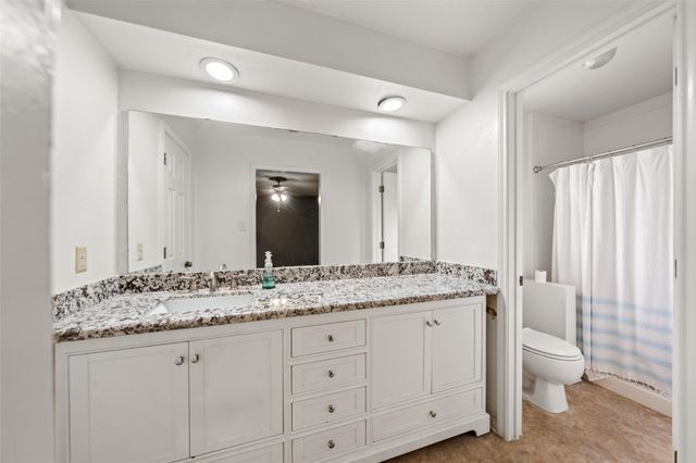 614 Normal Park Drive, Huntsville, TX 77320