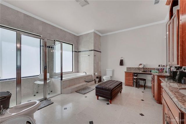 1100 Sunrise Lane, Mission, TX 78574