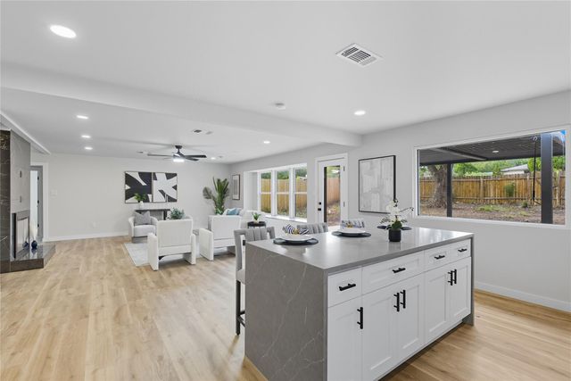 6106 Bridlington CIR, Austin, TX 78745