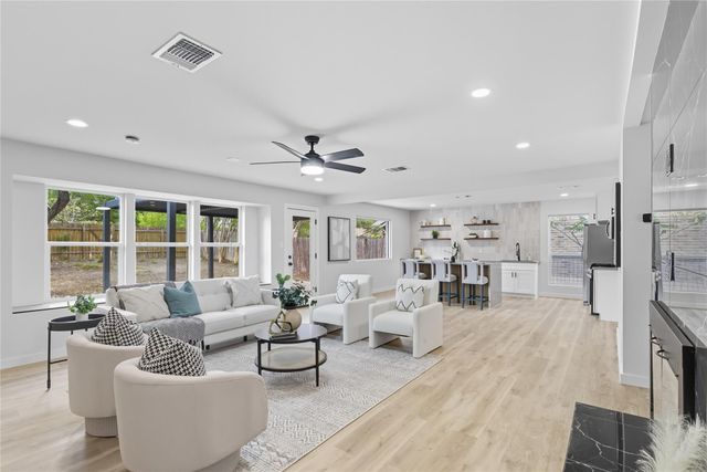 6106 Bridlington CIR, Austin, TX 78745