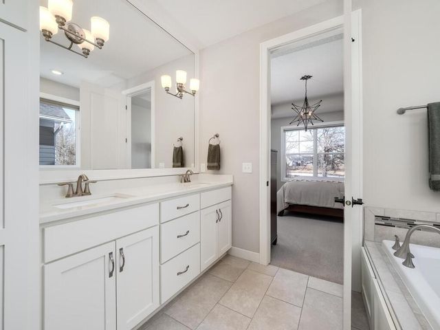 6406 Timber Arch Drive, Chaska, MN 55318