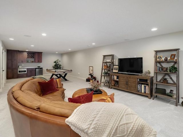 6406 Timber Arch Drive, Chaska, MN 55318