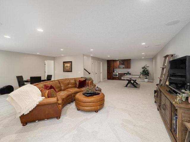 6406 Timber Arch Drive, Chaska, MN 55318