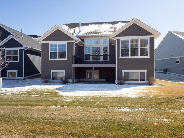 6406 Timber Arch Drive, Chaska, MN 55318