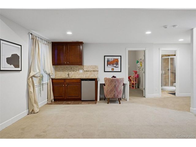 27506 E Elmhurst Pl, Aurora, CO 80016