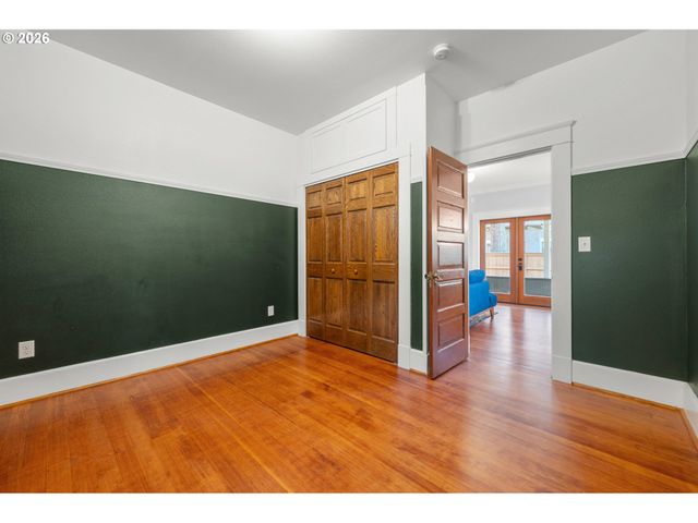 918 C St, Springfield, OR 97477