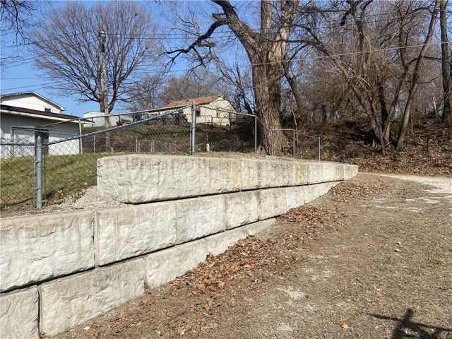 2301 Atchison Street, St Joseph, MO 64503