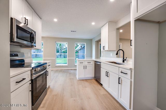 506 KEVIN Drive, Orange Park, FL 32073