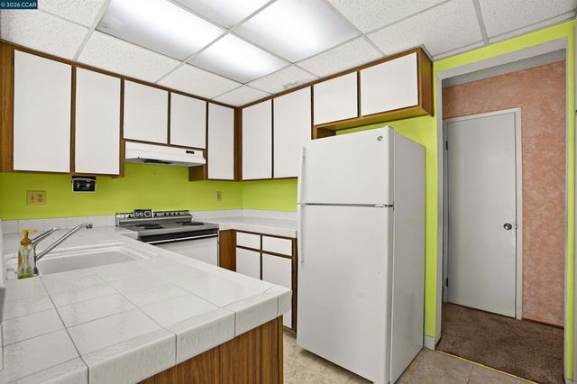 759 Woodgate Dr, San Leandro, CA 94579