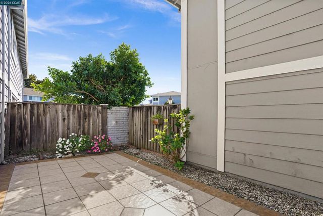 759 Woodgate Dr, San Leandro, CA 94579