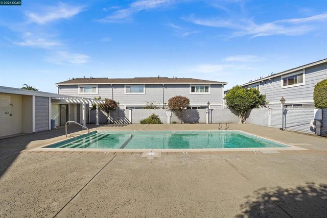 759 Woodgate Dr, San Leandro, CA 94579