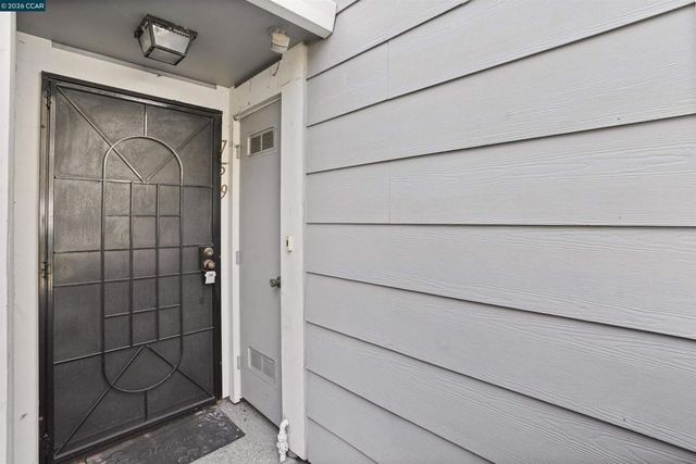 759 Woodgate Dr, San Leandro, CA 94579